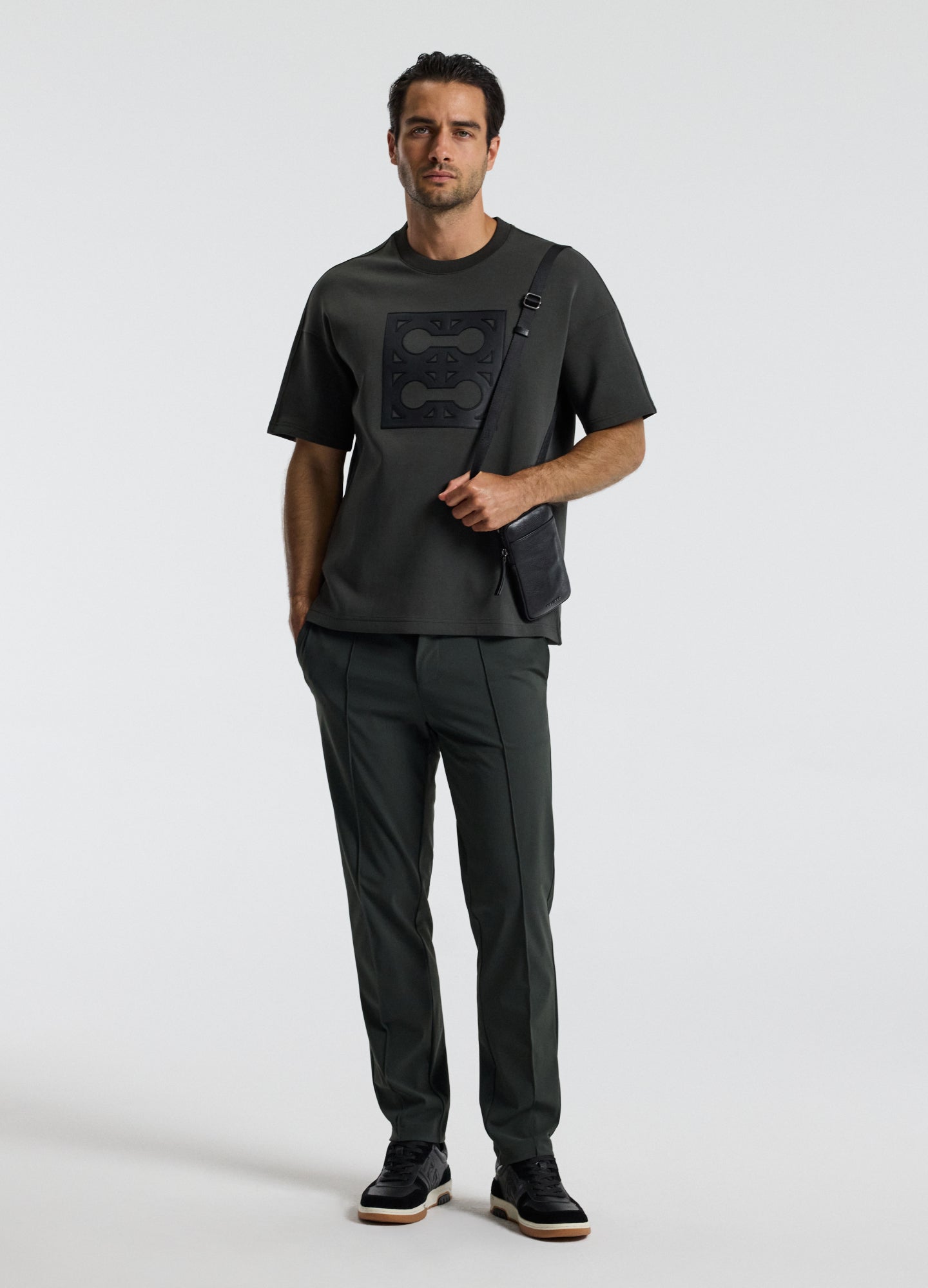 Technical Knit Pintucked Pants Khaki