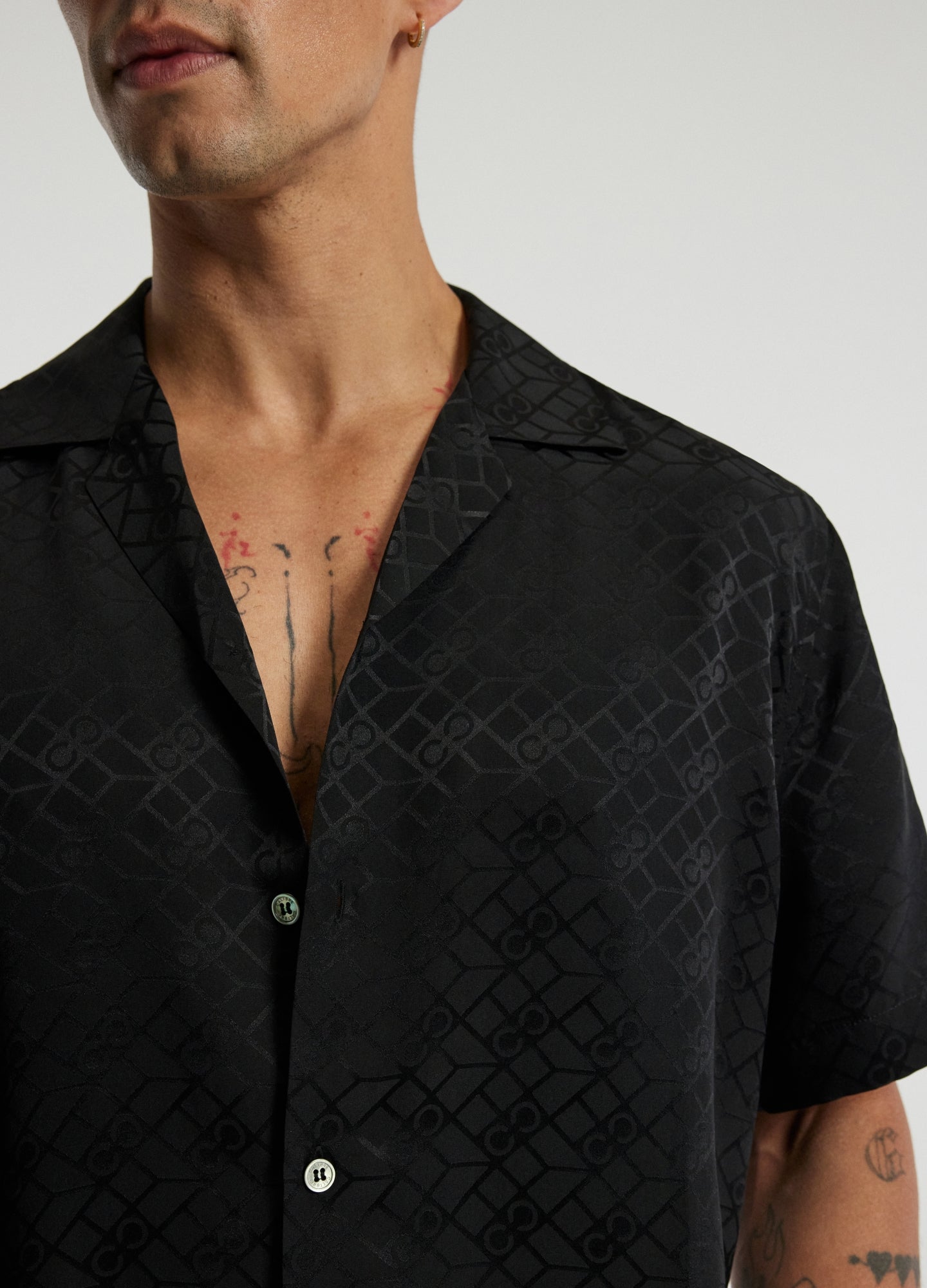 Monogram Silk Short Sleeved Shirt Black