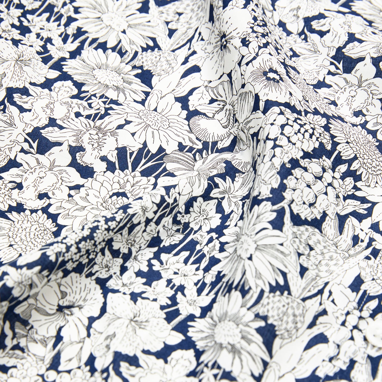 Tailored Fit Sketched Garden Printed Shirt Navy Combo