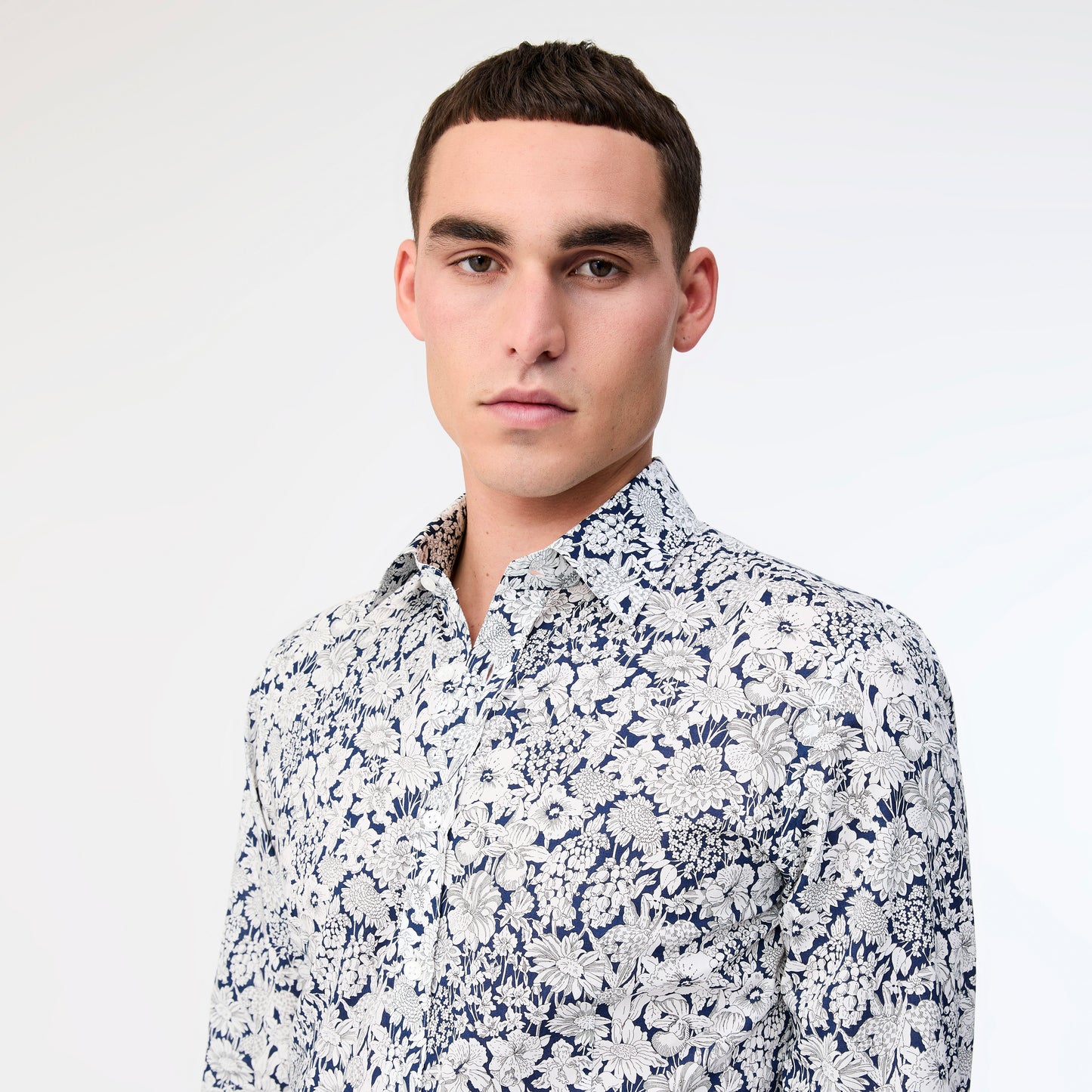 Tailored Fit Sketched Garden Printed Shirt Navy Combo